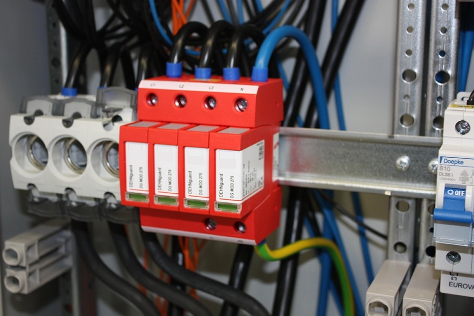 U berspannungsschutz bei EES Eichsfelder-Elektro-Service GmbH in Deuna